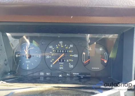 1987 Volvo 244 Dl/Gl z USA, uszkodzony, nr VIN YV1AX8840H1232586